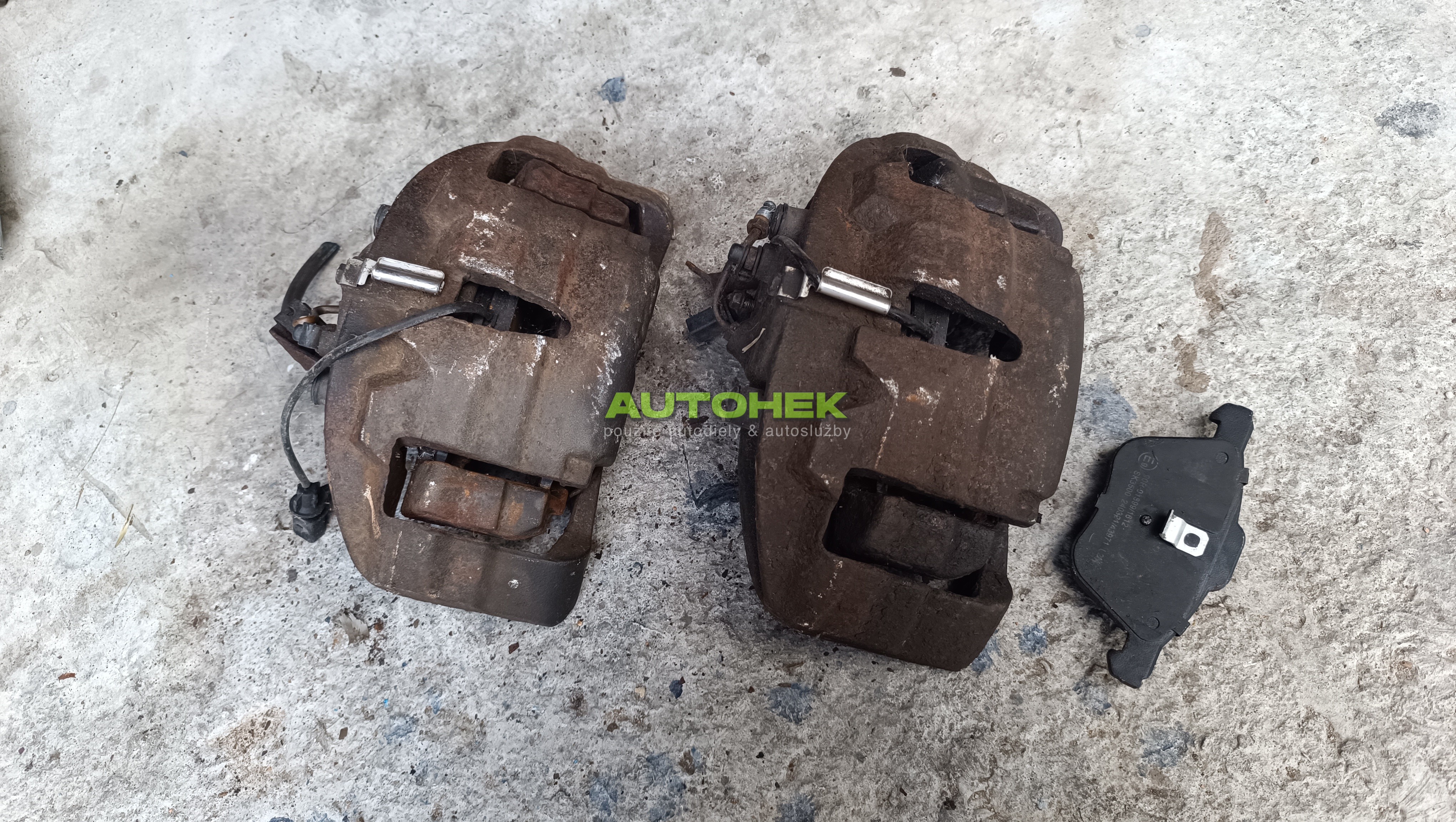 Predné brzdové strmene s platničkami Alhambra 1,8t